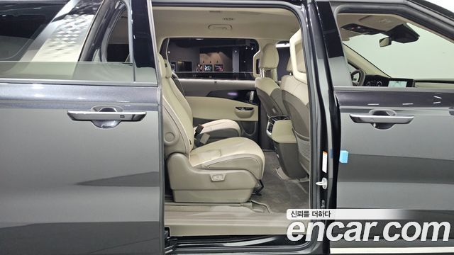 Kia Carnival (IV) Gasoline 9-Seater Signature 2023 — фото 11