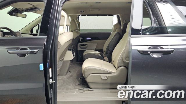 Kia Carnival (IV) Gasoline 9-Seater Signature 2023 — фото 26
