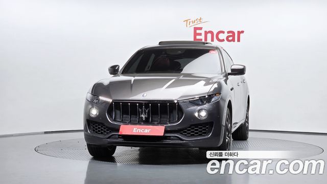 Maserati Levante 3.0 Diesel AWD GranLusso 2018 — фото 3