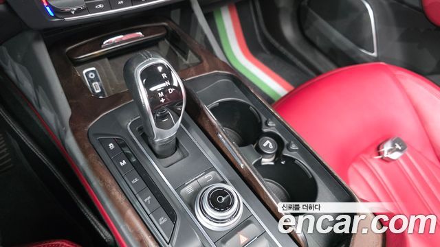 Maserati Levante 3.0 Diesel AWD GranLusso 2018 — фото 9