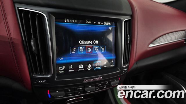 Maserati Levante 3.0 Diesel AWD GranLusso 2018 — фото 15