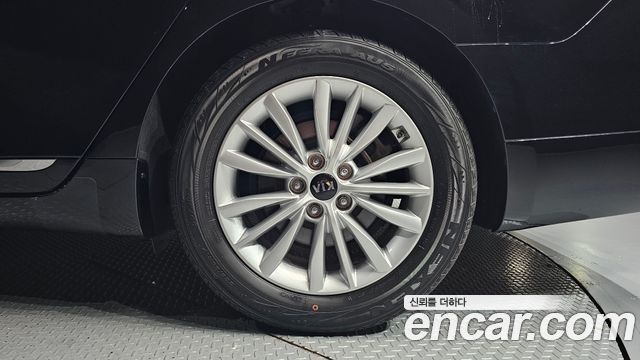 Kia K7 Premier 2.5 GDI Prestige 2021 — фото 21