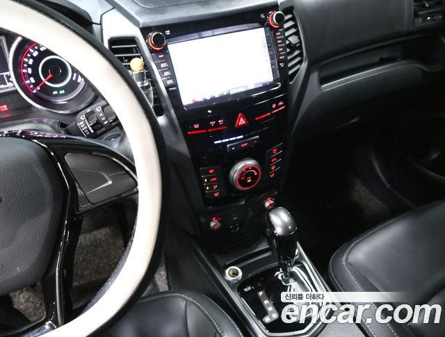 KG Mobility (SsangYong) Tivoli VX 2WD 2017 — фото 9