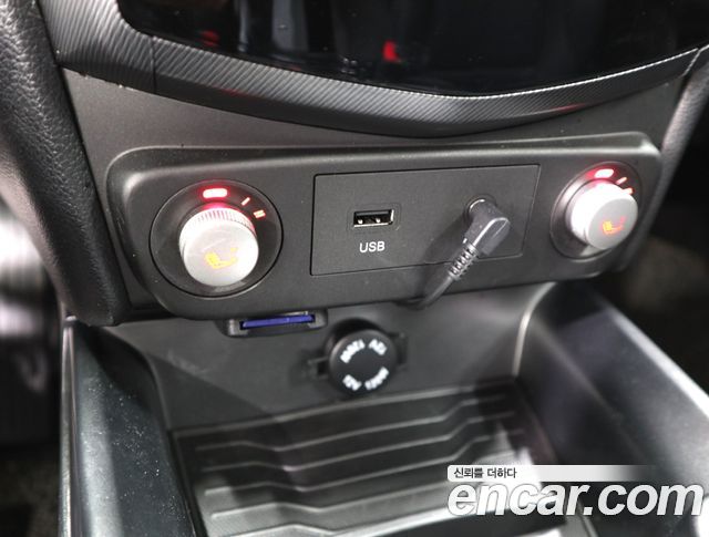 KG Mobility (SsangYong) Tivoli VX 2WD 2017 — фото 16