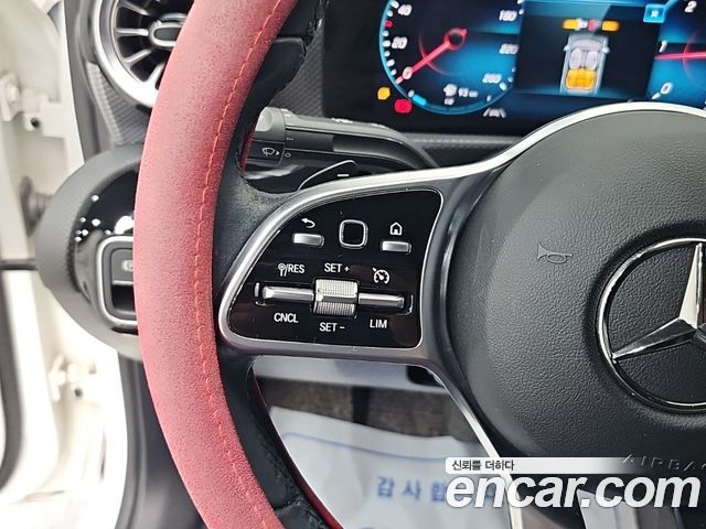 Mercedes-Benz A-Class (W177) A200d Sedan 2022 — фото 16