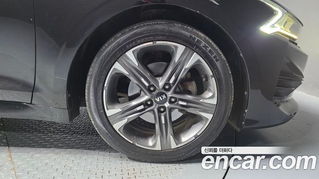Kia K5 (III) 2.0 Noblesse 2020 — фото 27
