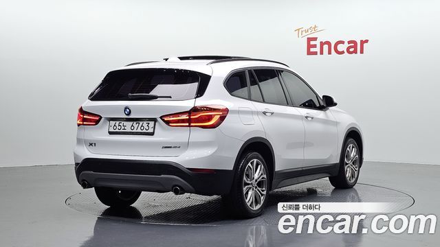 BMW X1 (F48) xDrive 18d Joy 2018 — фото 2