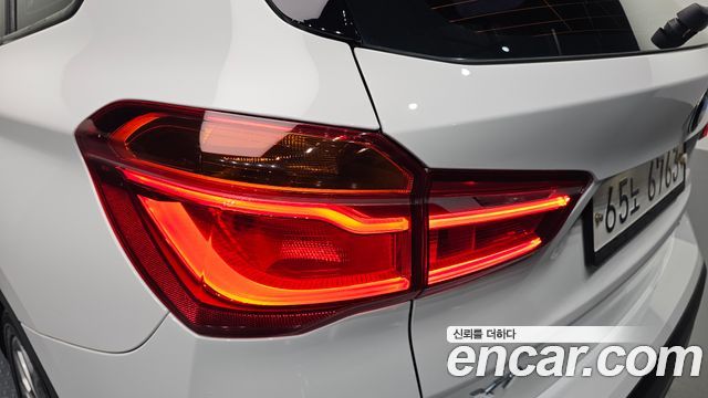 BMW X1 (F48) xDrive 18d Joy 2018 — фото 23