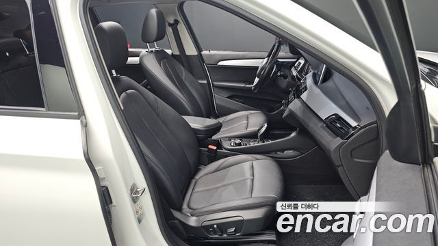 BMW X1 (F48) xDrive 18d Joy 2018 — фото 26