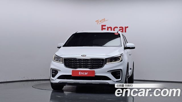 Kia Carnival 9-Seater Prstige 2019 — фото 3