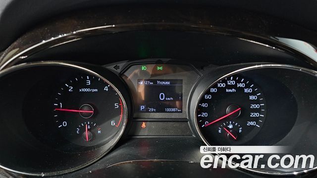 Kia Carnival 9-Seater Prstige 2019 — фото 8