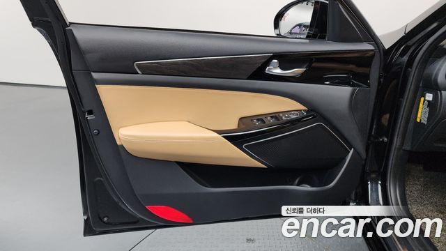 Kia K7 Premier 2.5 GDI Noblesse 2020 — фото 24