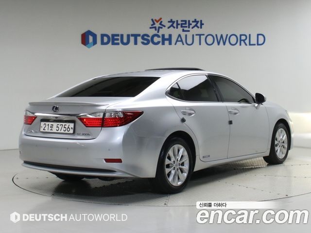 Lexus ES300h Supreme XV60 2014 — фото 2