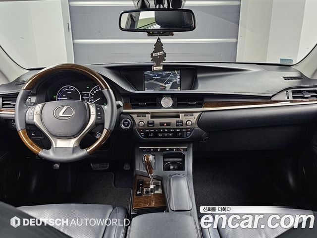 Lexus ES300h Supreme XV60 2014 — фото 7