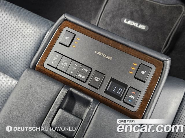 Lexus ES300h Supreme XV60 2014 — фото 20