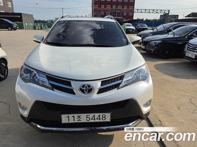 Toyota RAV4 2.5 2WD 4th 2015 — фото 1
