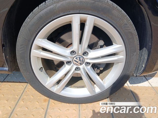 Volkswagen Passat 2.0 TDI B7 2014 — фото 24