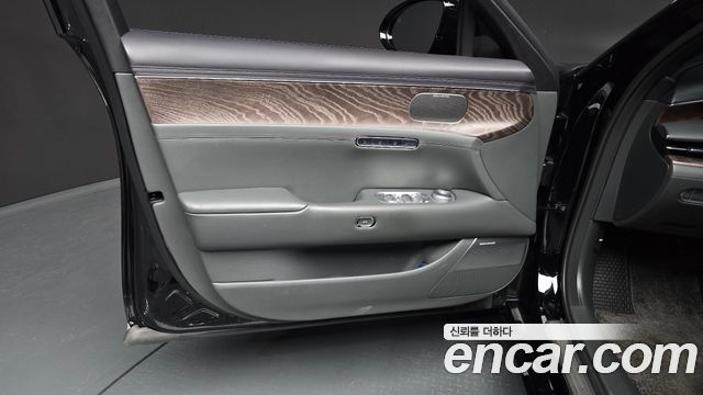 Genesis G90 (RS4) Gasoline 3.5 Turbo AWD 2023 — фото 30