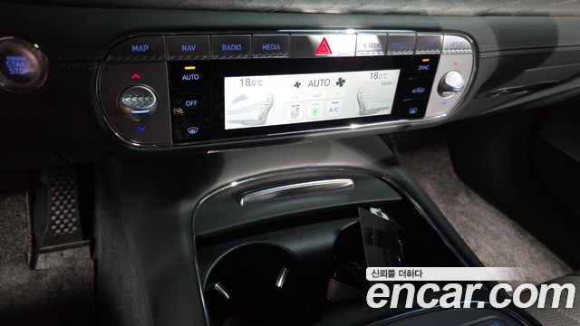 Genesis G90 (RS4) Gasoline 3.5 Turbo AWD 2023 — фото 38