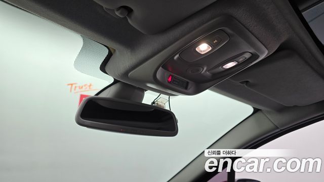 Renault Korea Clio Intens Panoramic 2019 — фото 19