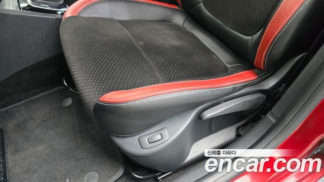 Renault Korea Clio Intens Panoramic 2019 — фото 20