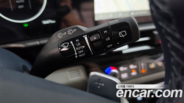 Kia Sportage Hybrid (V) HEV 1.6 2WD Signature 2025 — фото 36