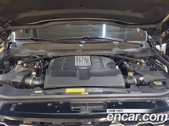 Land Rover Range Rover (IV) 5.0 SC AB LWB 2020 — фото 6