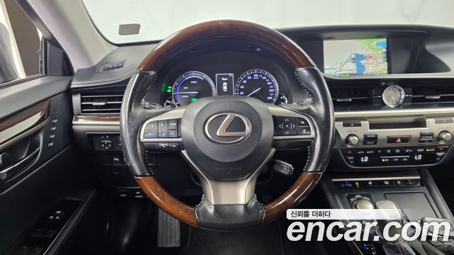 Lexus ES300h Supreme+ XV60 2018 — фото 13