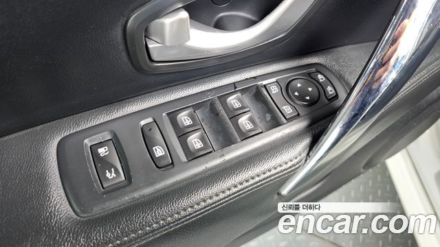 Renault Korea SM7 Nova LPLI 2.0 LPe Disabled 2016 — фото 20