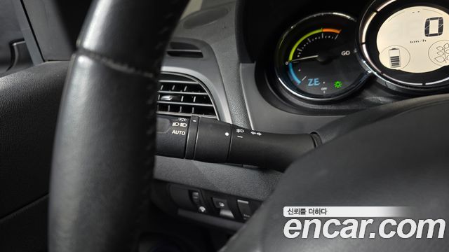 Renault Korea SM3 Z.E. RE 2019 — фото 19