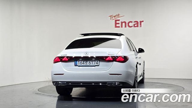 Mercedes-Benz E-Class (W214) E300 4MATIC Exclusive 2024 — фото 4