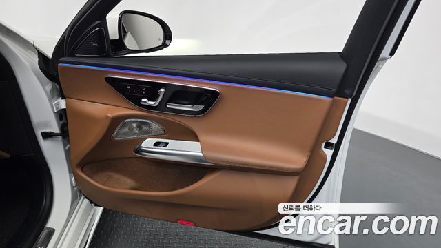 Mercedes-Benz E-Class (W214) E300 4MATIC Exclusive 2024 — фото 24