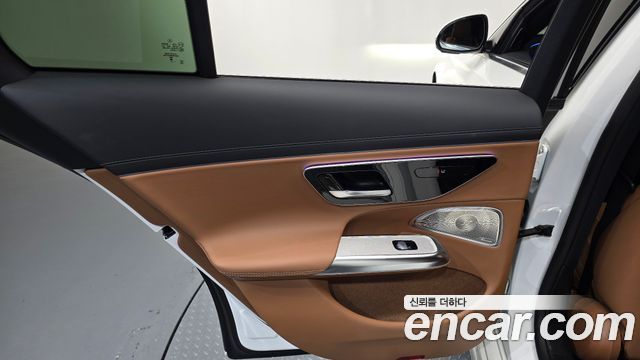 Mercedes-Benz E-Class (W214) E300 4MATIC Exclusive 2024 — фото 25