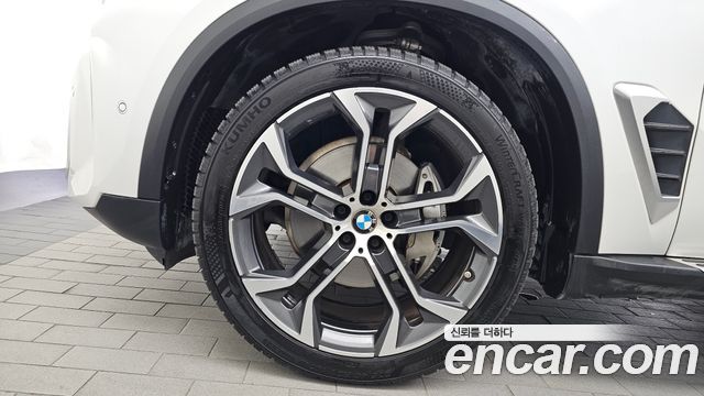 BMW X5 (G05) xDrive 40i xLine 2024 — фото 5