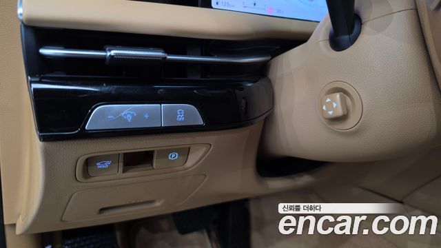 Genesis G80 (RG3) Gasoline 2.5 Turbo AWD 2025 — фото 29