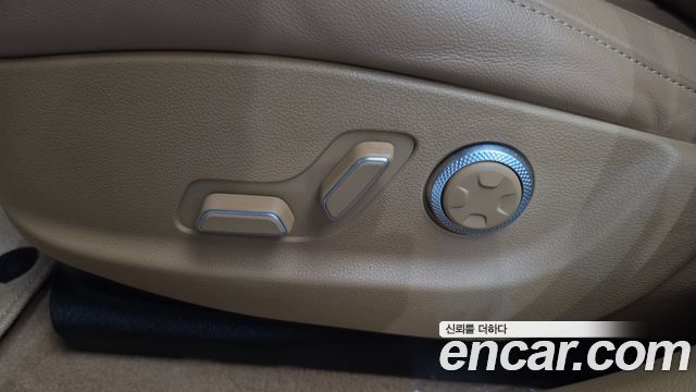 Genesis G80 (RG3) Gasoline 2.5 Turbo AWD 2025 — фото 30