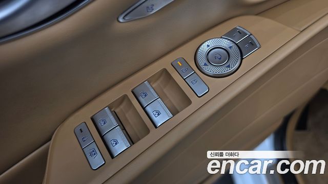 Genesis G80 (RG3) Gasoline 2.5 Turbo AWD 2025 — фото 35