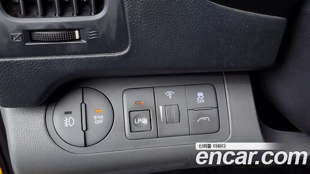 Hyundai Grand Starex School Bus LPi 2021 — фото 20