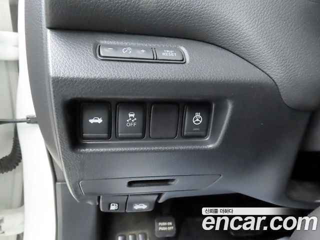 Nissan Altima 2.5 L33 2017 — фото 18