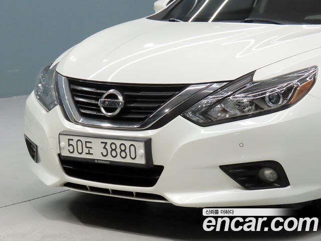 Nissan Altima 2.5 L33 2017 — фото 21