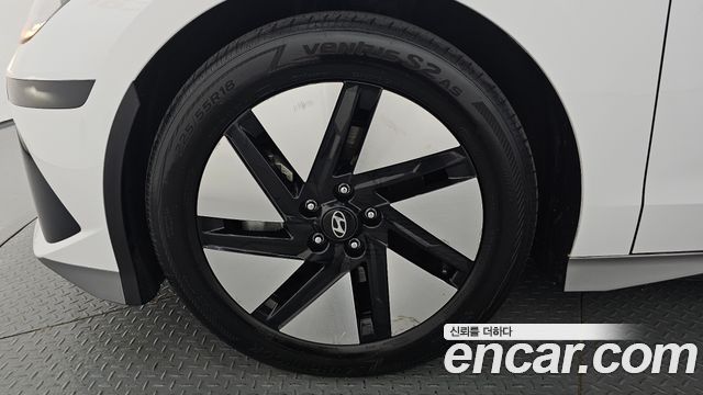 Hyundai Ioniq 6 Long Range Exclusive 2023 — фото 5