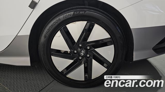 Hyundai Ioniq 6 Long Range Exclusive 2023 — фото 21