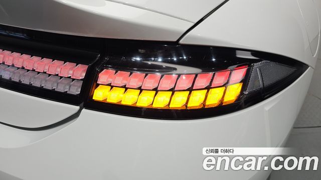 Hyundai Ioniq 6 Long Range Exclusive 2023 — фото 23