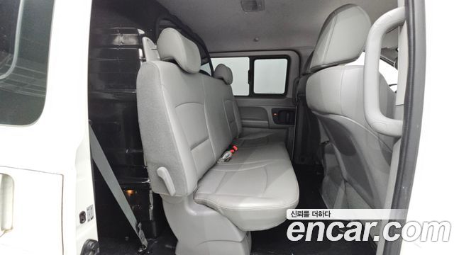 Hyundai Grand Starex Van 5-Seater Modern 2021 — фото 11