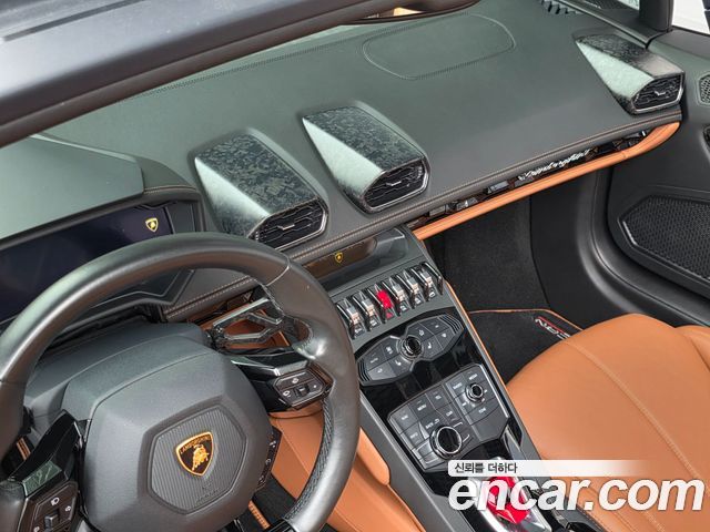 Lamborghini Huracan LP610-4 Spyder 2016 — фото 15