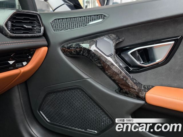 Lamborghini Huracan LP610-4 Spyder 2016 — фото 17