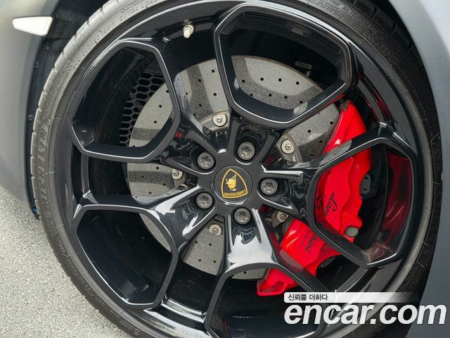 Lamborghini Huracan LP610-4 Spyder 2016 — фото 22