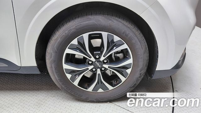 Kia Carnival (IV) Diesel 9-Seater Noblesse 2023 — фото 5