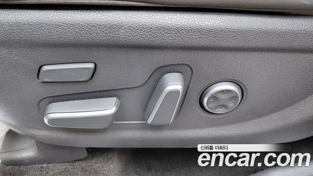 Hyundai Santa Fe Diesel 2.2 4WD Calligraphy 2021 — фото 33