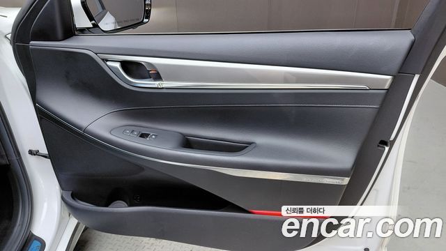 Hyundai Grandeur (IG) 3.0 LPi Rent Car Exclusive 2023 — фото 24